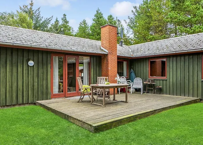 Three-bedroom With A Fireplace 05 * Blåvand