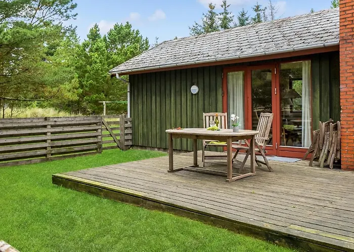 Three-bedroom With A Fireplace 05 * Blåvand