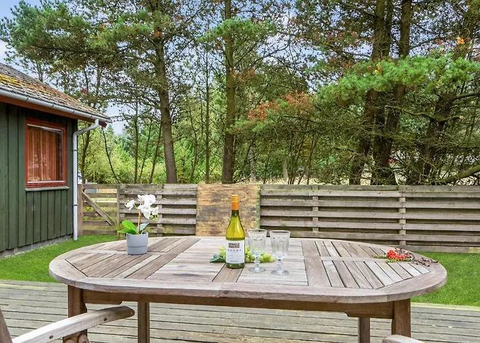 Three-bedroom With A Fireplace 05 Blåvand