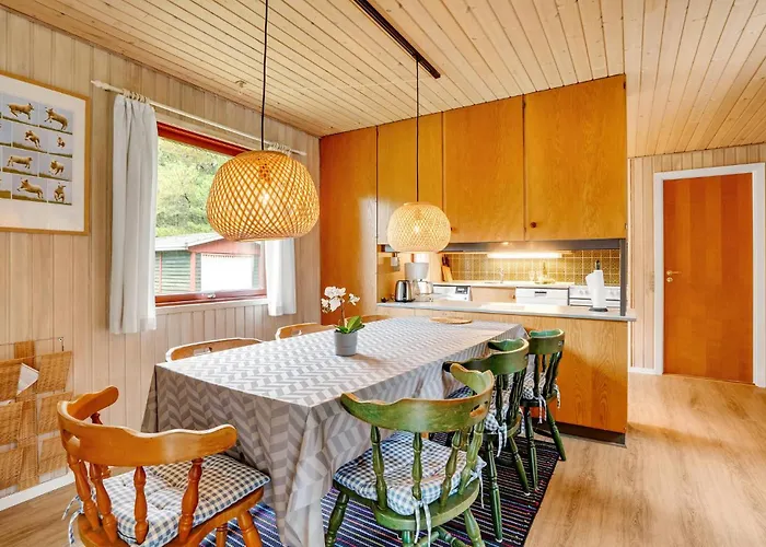 Three-bedroom With A Fireplace 05 Blåvand